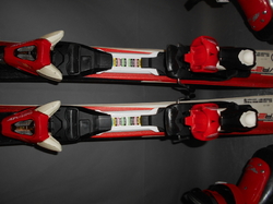 Dětské carvingové lyže DYNAMIC VR 27  90cm+BOTY 19,5cm, SUPER STAV 