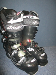 Športové lyžiarky NORDICA SPEEDMACHINE 130 CARBON stielka 26,5cm, TOP STAV