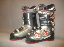 Sportovní lyžáky NORDICA SPEEDMACHINE 110 R stélka 25,5cm, VÝBORNÝ STAV