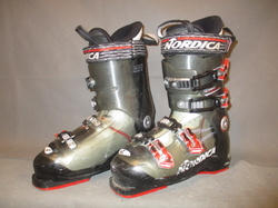 Sportovní lyžáky NORDICA SPEEDMACHINE 110 R stélka 26cm, SUPER STAV