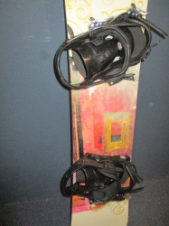 Snowboard ROSSIGNOL ZENA 143cm + viazanie, VÝBORNÝ STAV  - kopie