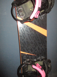 Snowboard NITRO LECTRA 146cm + viazanie, VÝBORNÝ STAV    