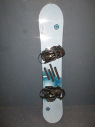 Snowboard BURTON FEATHER 151cm + viazanie, VÝBORNÝ STAV    