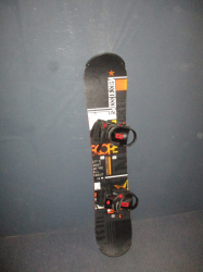 Snowboard NIDECKER SCORE 152cm   + viazanie 