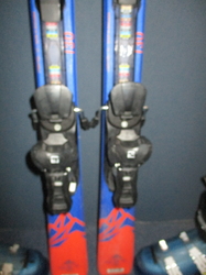Juniorské lyže SALOMON QST MAX Jr 130cm + Lyžiarky 25,5cm, SUPER STAV