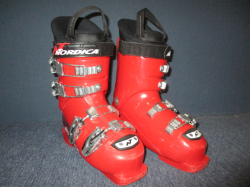 Juniorské lyžiarky NORDICA GPX TEAM stielka 21,5cm, SUPER STAV