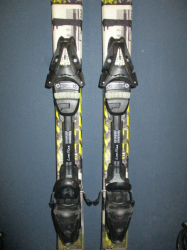 Juniorské lyže ATOMIC VANTAGE 130cm + Lyžiarky 25,5cm, VÝBORNÝ STAV