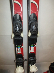 Detské lyže ATOMIC RACE 110cm + Lyžiarky 22,5cm, VÝBORNÝ STAV