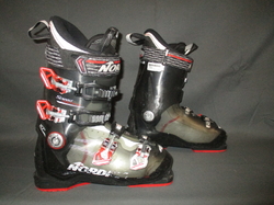 Športové lyžiarky NORDICA SPEEDMACHINE 110 R stielka 26,5cm, VÝBORNÝ STAV