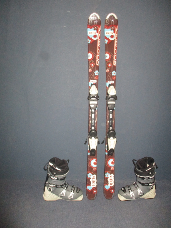 ROSSIGNOL LOLITA 140cm + Lyžáky 26,5cm 