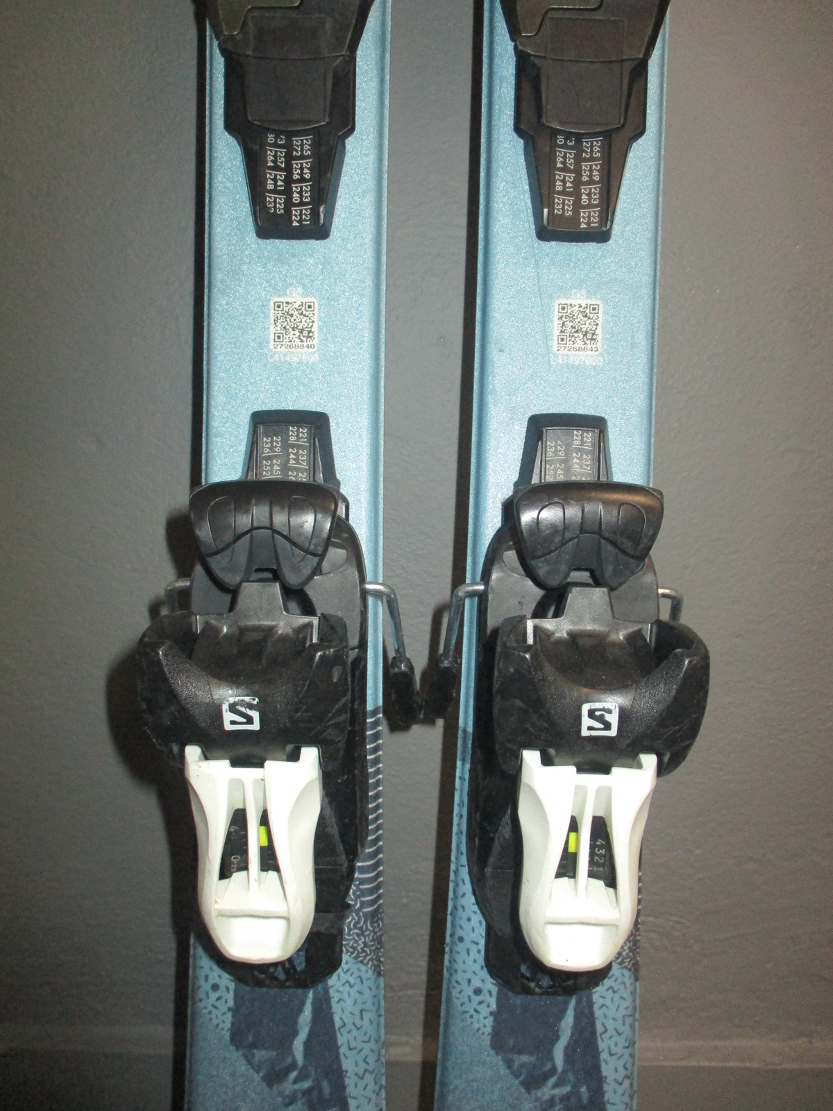 SALOMON QST LUX Jr 23/24 120cm