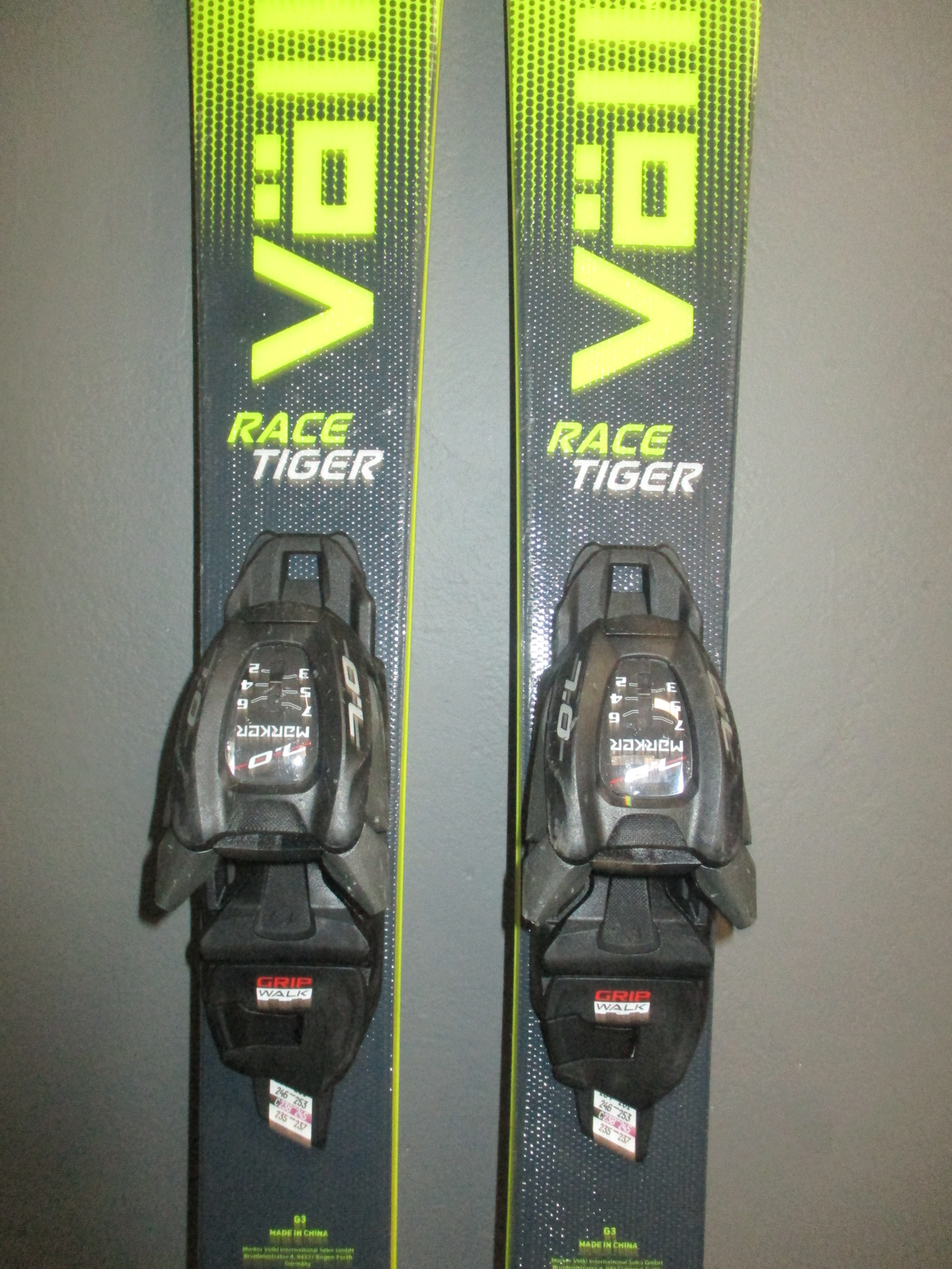 VÖLKL RACETIGER SL 8 JR PRO 25/26 120cm