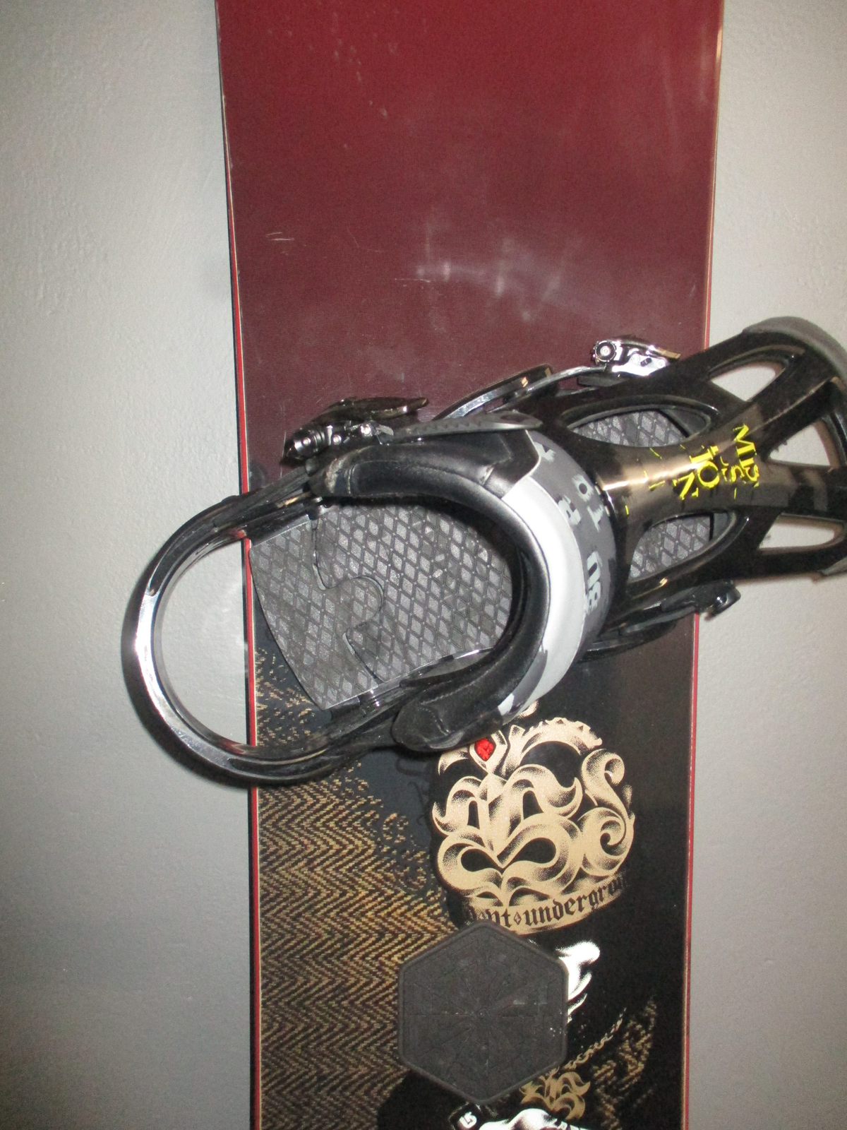 BURTON BARON 162cm + viazanie   