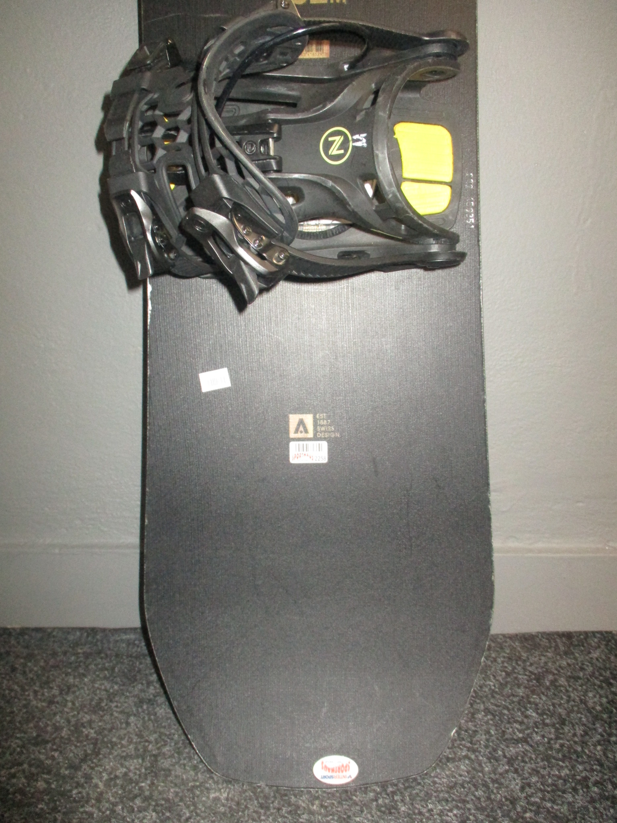 NIDECKER AXIS 152cm + viazanie  flow  