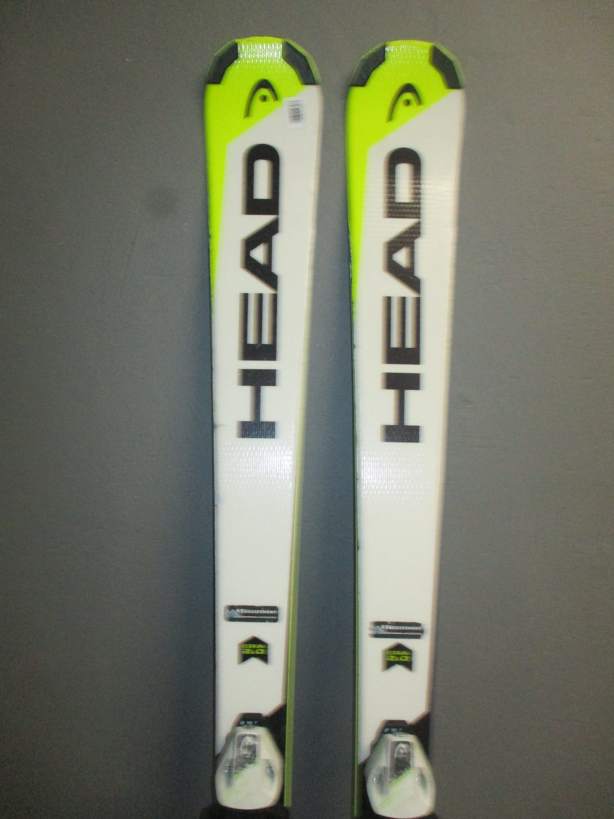 HEAD SUPERSHAPE TEAM 160cm + Lyžáky 27,5cm