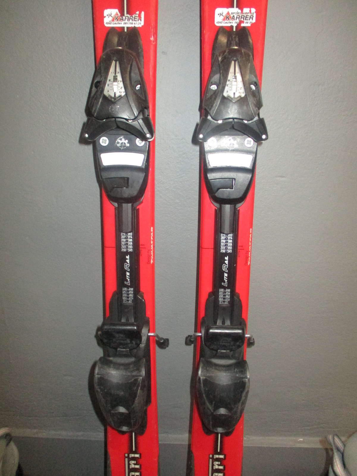 DYNASTAR FERRARI 120cm + Lyžáky 24,5cm