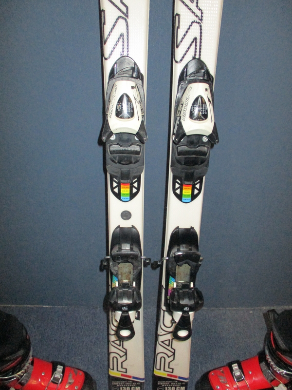 Juniorské lyže SALOMON RACE 24HRS 130cm + Lyžiarky 26,5cm, VÝBORNÝ STAV